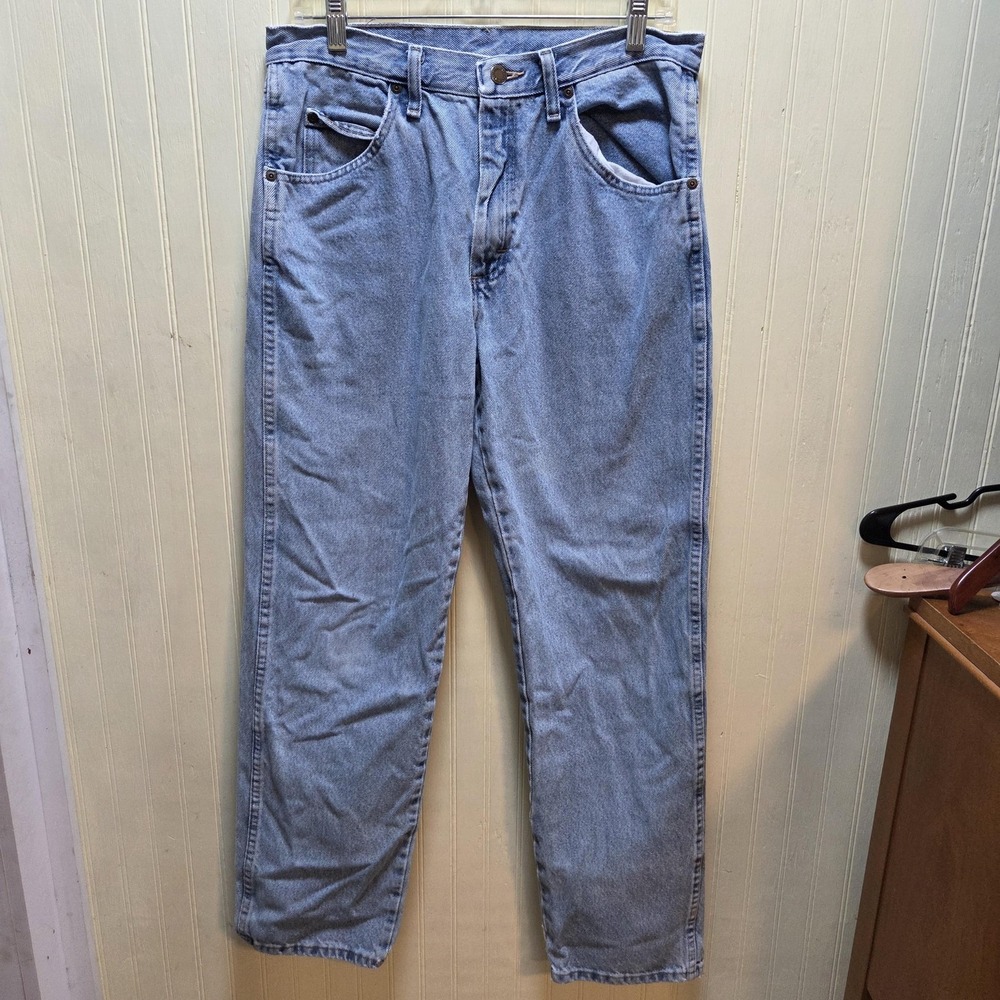 Wrangler Rugged Wear Jeans Mens 33x30 Blue Relaxed Fit Straight Denim Pants